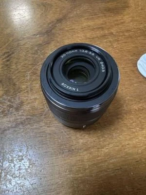Nikon 1 NIKKOR VR 30-110mm f/3.8-5.6 Noir Compact Telephoto Zoom Mount - Photo 1/4