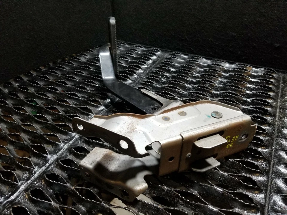 06 07 08 INFINITI FX35 BRAKE PEDAL OEM - Image 3 of 4