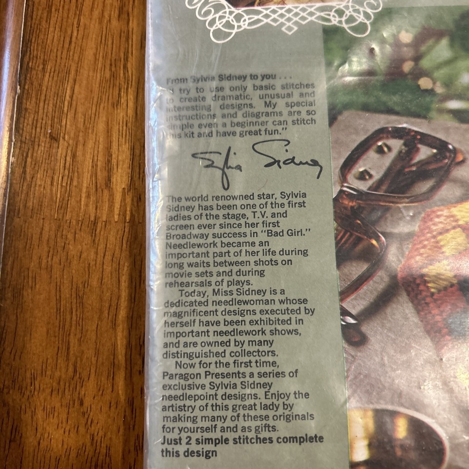 Vintage Paragon Needlecraft Sylvia Sidney CONFETTI EYEGLASS CASE