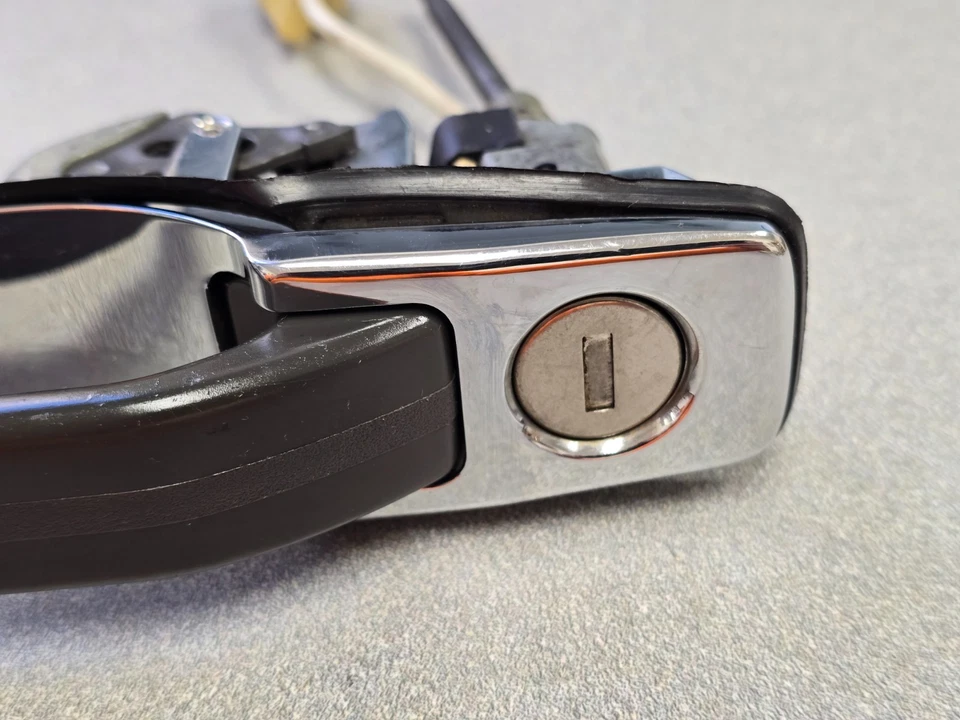 EXCELLENT USED MERCEDES BENZ 380 420 500 560 SE SEL SEC DRIVERS DOOR HANDLE #2 — 第 4/4 张图片