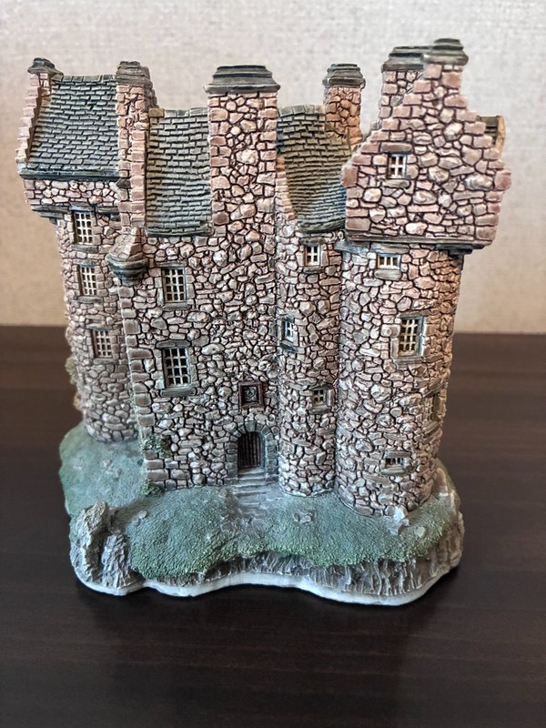 Lilliput Lane Castle 1989 Claypotts  Scottish Collection Vintage, no box