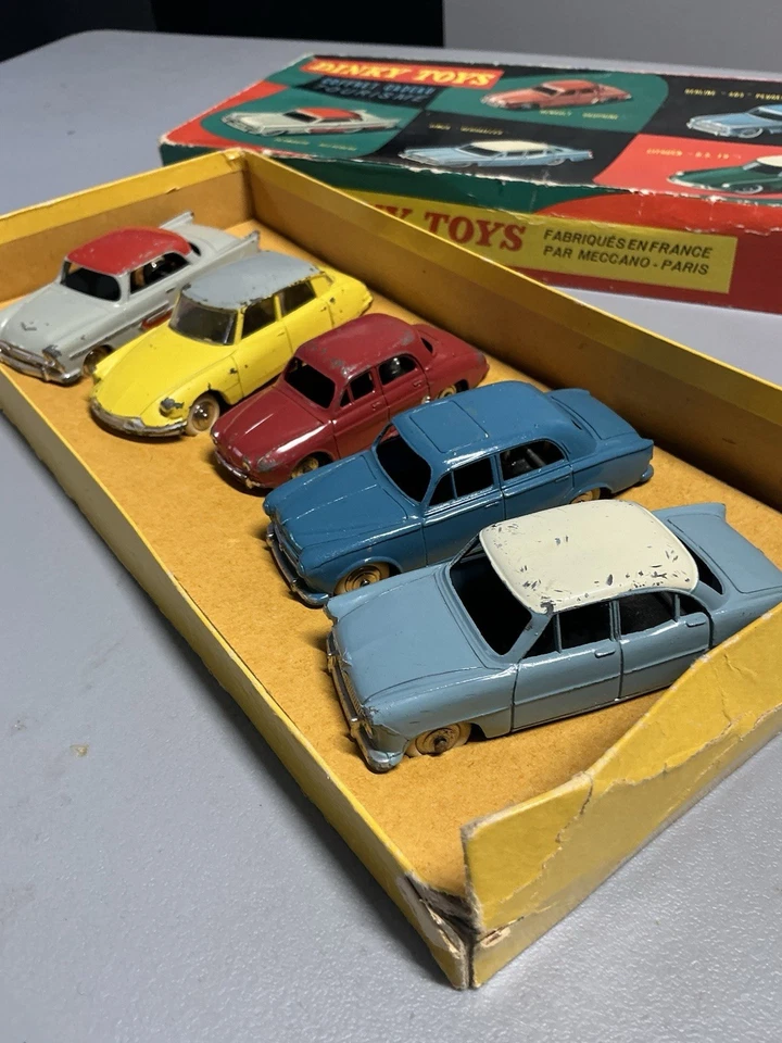 Dinky Toys Coffret Cadeau Tourisme No. 24-58 Foto 3 de 4
