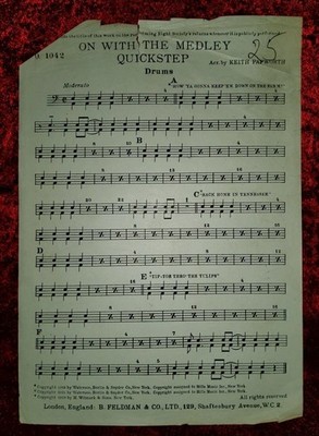 On With The Medley Quickstep Noten (Schlagzeug). Ref00069