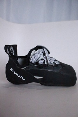 Evolv Phantom Climbing Shoe - Black/White - Size US 5.5/EU 37.5