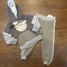 Star Wars Baby Yoda 2piece Hoodie  Jogger Pants Size 3T NWT