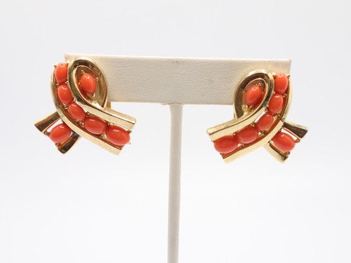 Trifari 1950’s Faux Coral Knot Gold Plated Clip-On Earrings