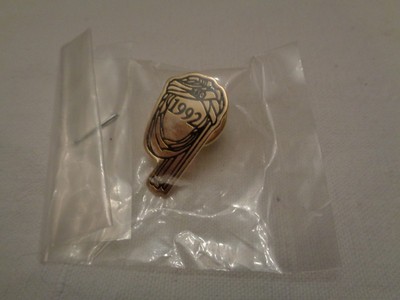 Pin's Paris-Dakar 1992 – Toled Team Top Music – Cheche Touareg – Émail