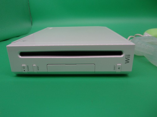 Nintendo Wii RVL-001 GameCube Compatible Console Wii Bundle With Games Tested - Picture 5 of 20