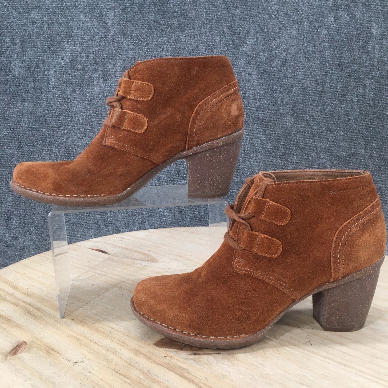 Clarks Artisan Boots Womens 8.5 M Ankle Booties Brown Suede Lace Up High Heels
