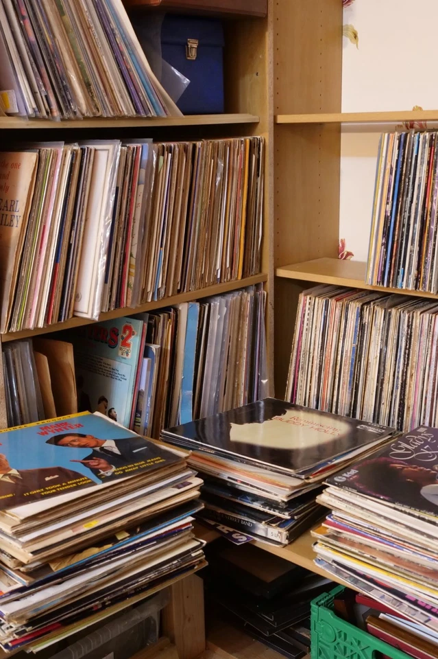 Mega Sale Used Vinyl, 45, 12" and Albums