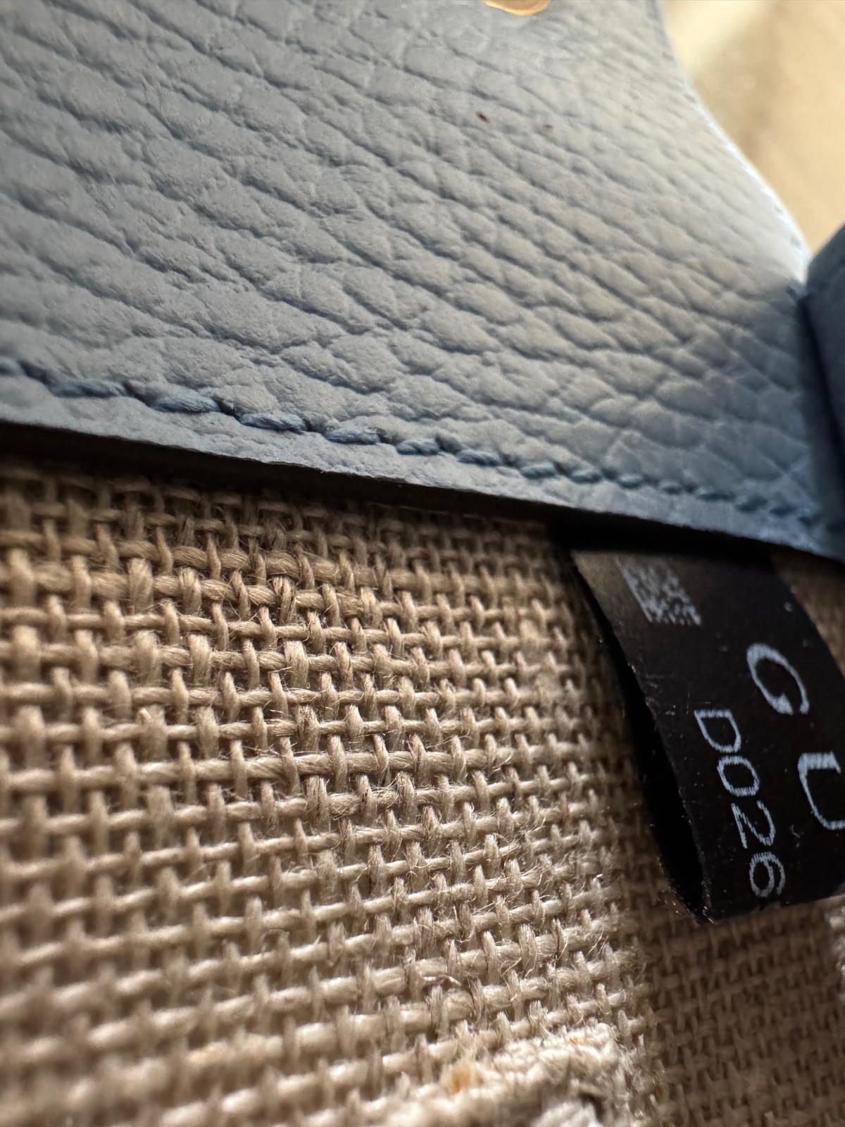 Authentic Gucci GG Interlocking Leather Chain Sma… - image 5