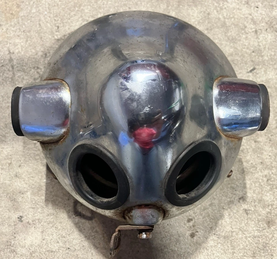 1981 80-83 Kawasaki LTD 550 KZ550 OEM Chrome Headlight Bucket With Mount Ears - Image 3 of 4