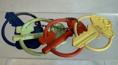Vintage Pla-Key Baby Toy 4 Teething Keys Hard Plastic Colorful PLEASE READ 