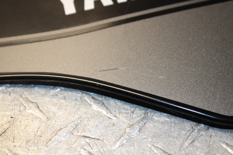 15 / 19 Yamaha YZF-R1 / R1 / YZFR1 Lower Right Fairing Cover Cowls OEM - Image 3 of 4