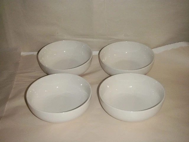 4 NEW MAINSTAYS WHITE BOWLS 5-3/4" SOUP CEREAL STONEWARE DISHWASHER & MICROWAVE - Image 3 of 4