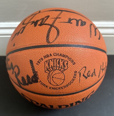 1969 70 NY Knicks Team Signed Nba Championship Basketball 8 auto