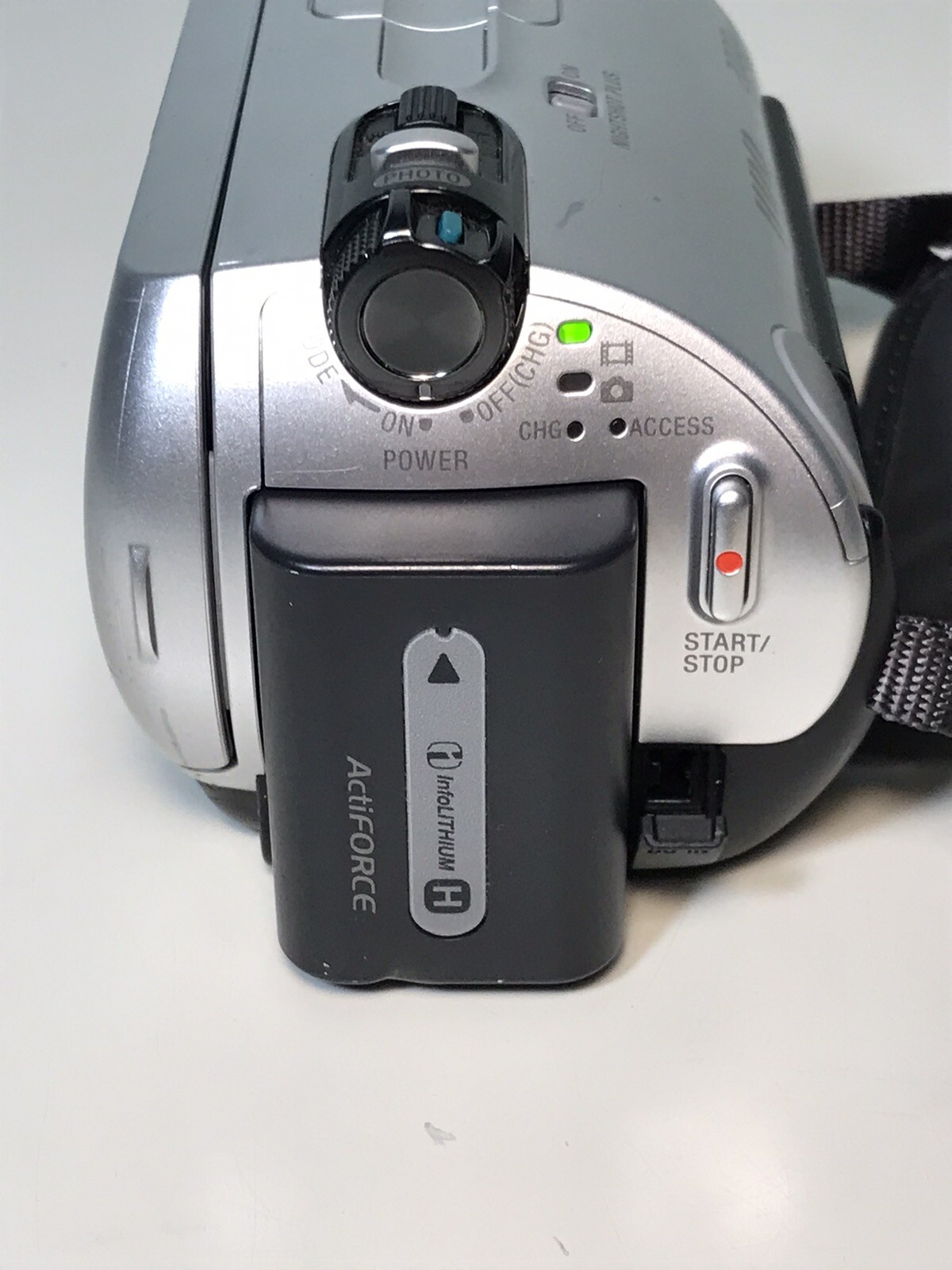 SONY DCRSR42 Handycam Digital Video Camera / Camcorder 40x / 30GB eBay