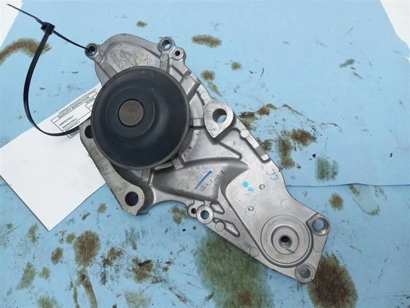 Bomba de agua Honda Odyssey 1999-2004 59846 Foto 2 de 4