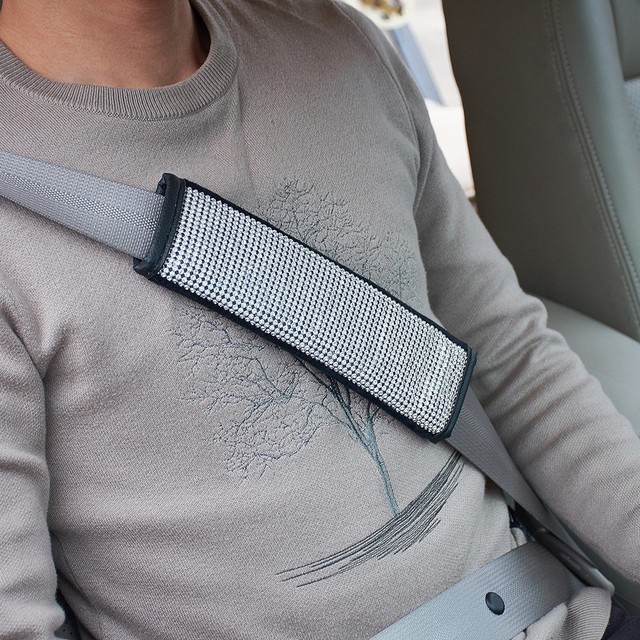 1x Car Seat Belt Crystal Leather Safety Seat Belt Shoulder Pad Strap