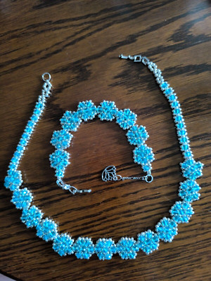 Schmuckset Collier  und Armband Glasperlen Blau/Silber transparent Handarbeit