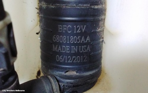 CHRYSLER 300C 2014 Washer Bottle LX2, 07/12-12/14 - Picture 4 of 8