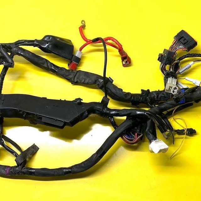 2013 Yamaha Yzf R1 Main Engine Wiring Harness Motor Wire