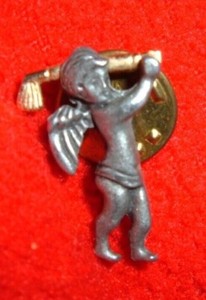 Vintage Golfing Swing Angel Lapel Pin Golf Pinback Brooch Pewter Gold Tone 