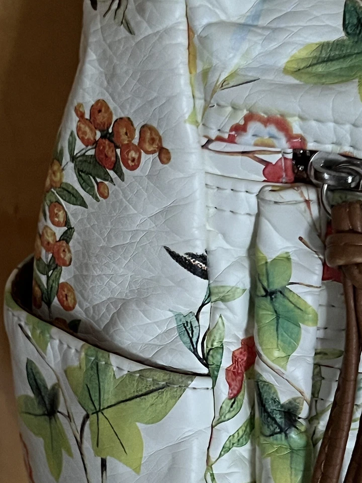 Bandolera Naturalizer Aves Tropicales, Flores, Frutas, Fotos de Abejas Bandolera. Foto 3 de 4