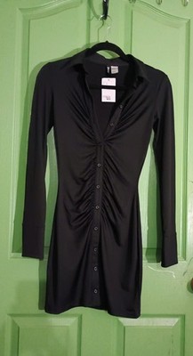 A1-132 Divided H&M Little Black Dress Size Small Long Sleeve V-Neck
