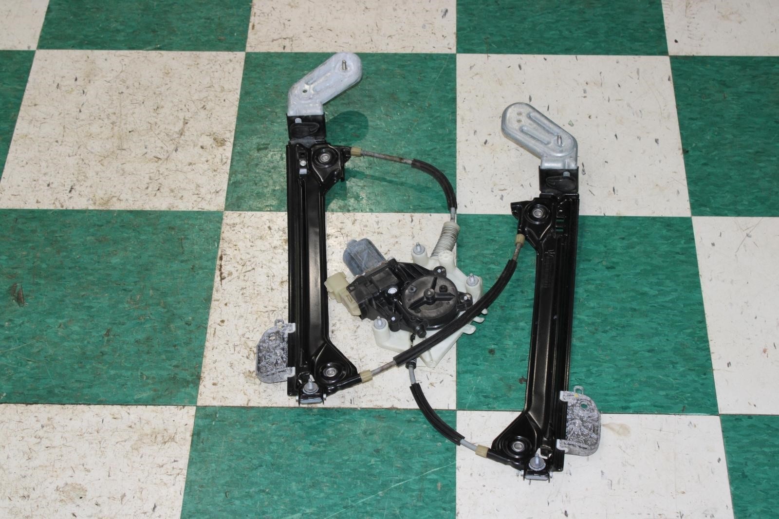 Maserati Ghibli 2014-2021 Rear Left Window regulator