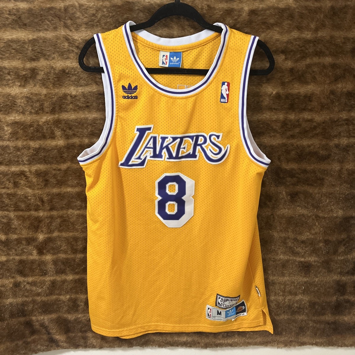 Vintage Kobe Bryant LA Lakers #24 Basketball Inspired