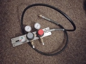 Taprite dual-body secondary CO2 regulator