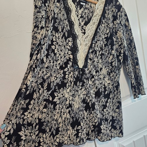 Y2K JTB Blouse Women 1X Black Lace Floral Stretchy V-Neck Retro Whimsygoth Fairy - Picture 5 of 11