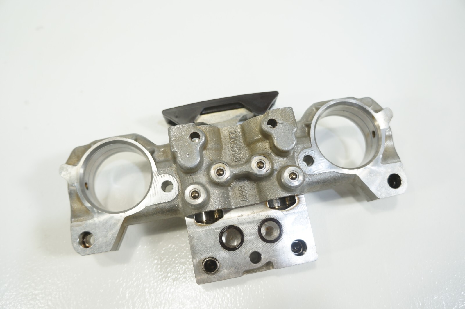 03-12 Bentley Continental GTC GT Flying Spur Left Tensioner Mount Head Control
