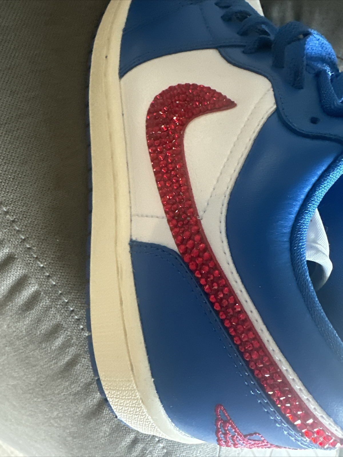 Nike Low Dunks - image 4