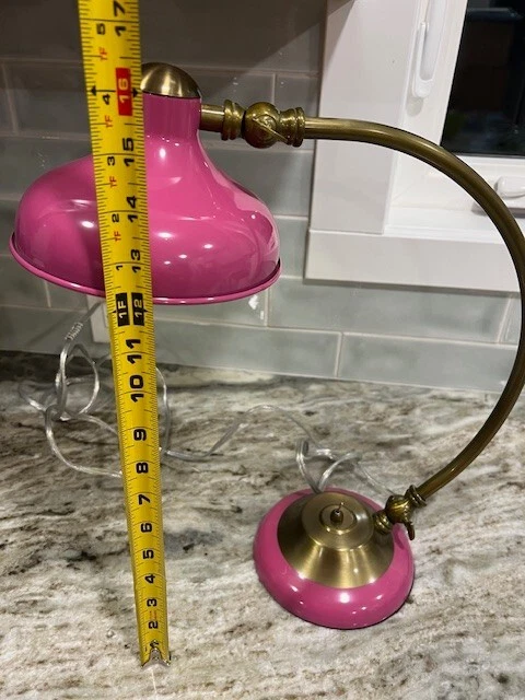 Lámpara de Escritorio Pottery Barn Latón Pesado y Rosa Ajustable Superior e Inferior Foto 2 de 4