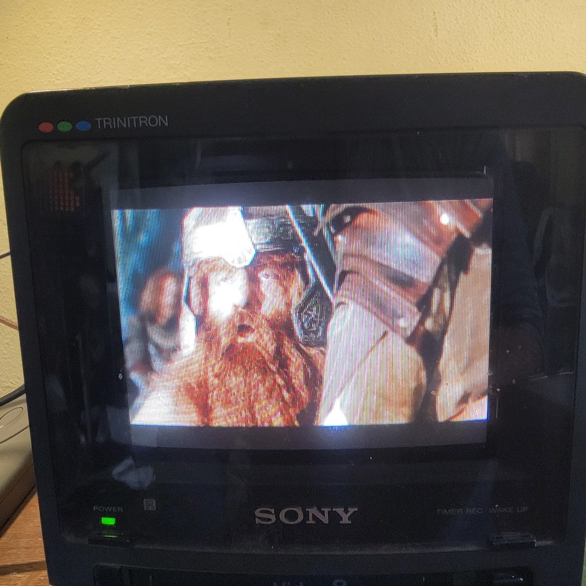 SONY Trinitron Video 8 COMBO TV works great tape doesn't