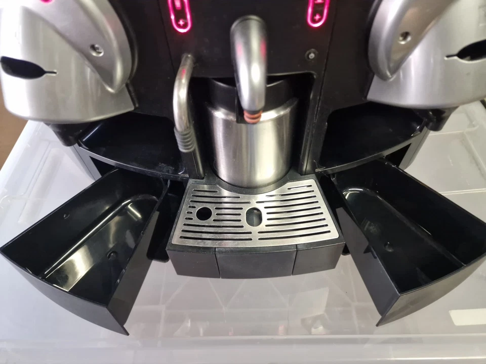 Professional Nespresso Gemini CS220 Pro Commercial Coffee Machine - Bild 3 von 4