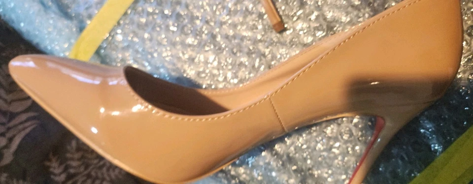 Christian Louboutin So Kate Nude charol talla 41 Foto 4 de 4