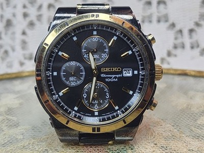 VINTAGE SEIKO MENS CHRONOGRAPH WATCH / WR 100MBLACK DIAL GOLD ACCENT