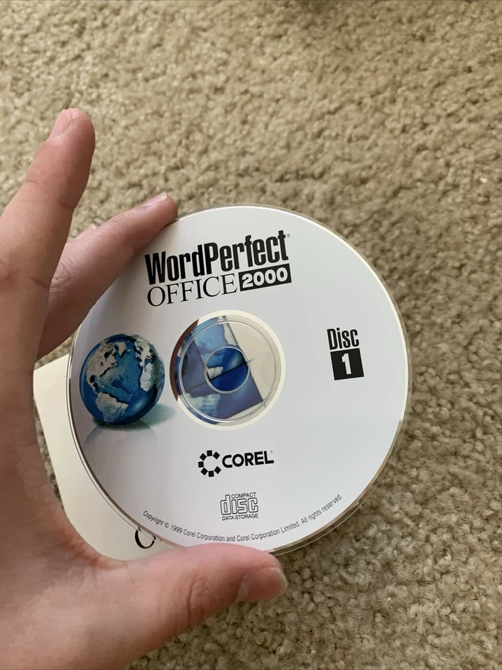 Corel WordPerfect Office 2000 Standard Edition See Pics - Image 3 of 4
