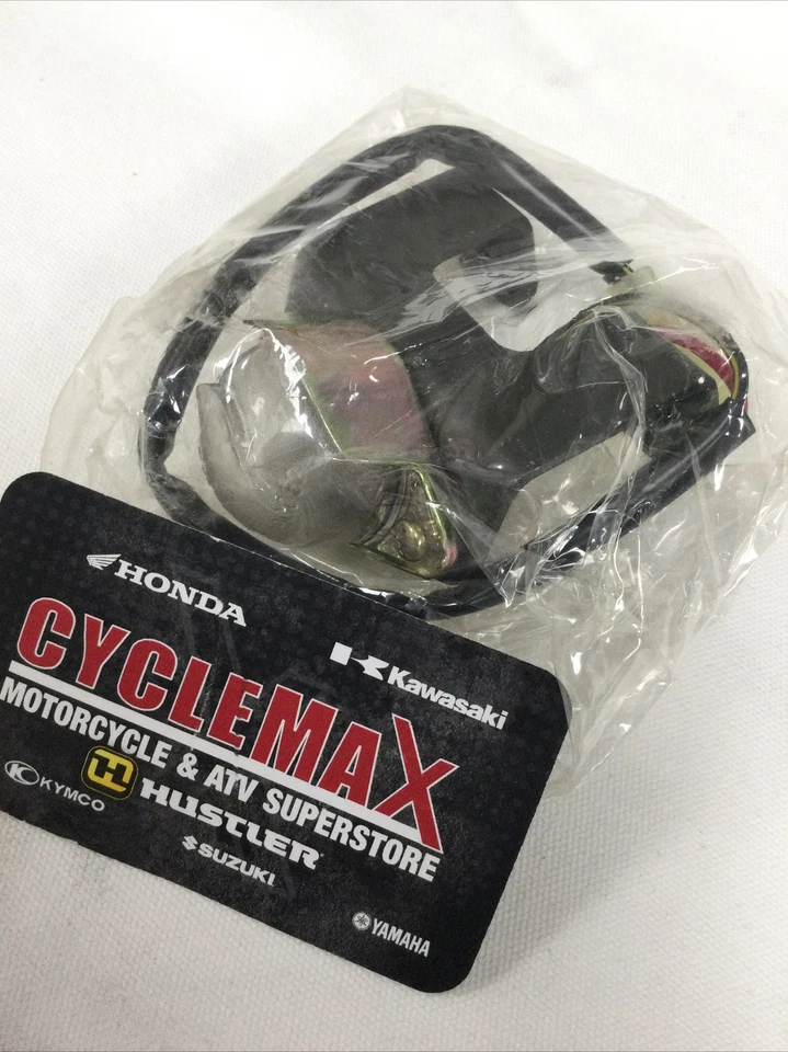 2006 Kawasaki Ninja 250r Oem Rear License Plate Light - Image 2 of 2