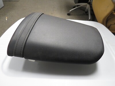 椅子 kz NOS Kawasaki OEM Rear Seat Assembly w/ Band 2003 ZX900 53066