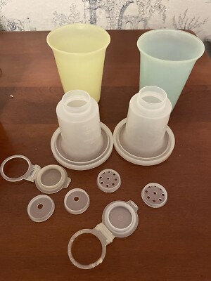 Millionaire Line Tupperware 2 Little Shaker Mixer Bottles w/ Lid & inserts 174