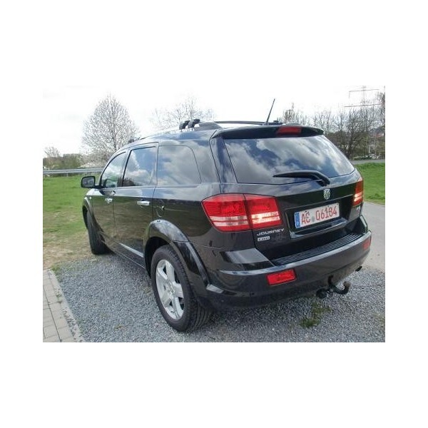 Attelage Dodge Journey résistant pour éliminer le manque de place en voyage Westfalia