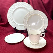 LENOX JACQUARD GOLD DINNERWARE - 5 PIECE PLACE SETTING  3 SETS AVAIL