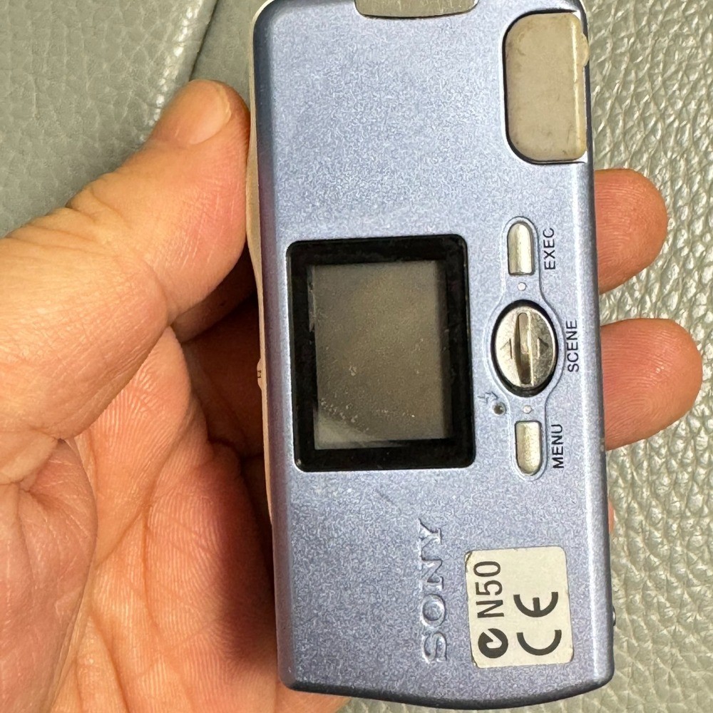 Sony Cyber-Shot DSC-U10 Mini Digital Camera Auto Focus Noise