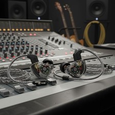 In-Ear Monitors Wired Earphones HiFi Bass Earbuds No Mic for Musicians Studio