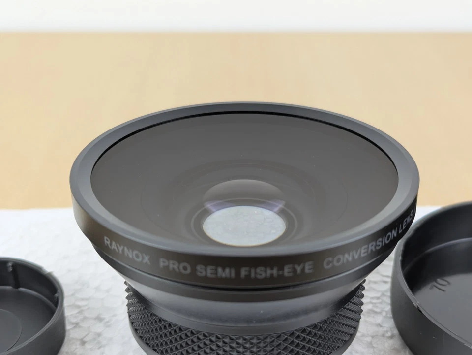 Raynox Pro Semi Fish-Eye Conversion Lens 0.3X Filter 37mm/60mm Near Mint Conditi - Image 2 of 4