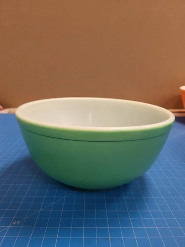Pyrex Vintage 403 Mixing Bowl Green Kitchenware Collectible Retro USA Made